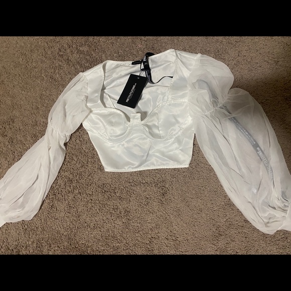 PLT white satin v-wire underbust sleeve blouse - Picture 2 of 3